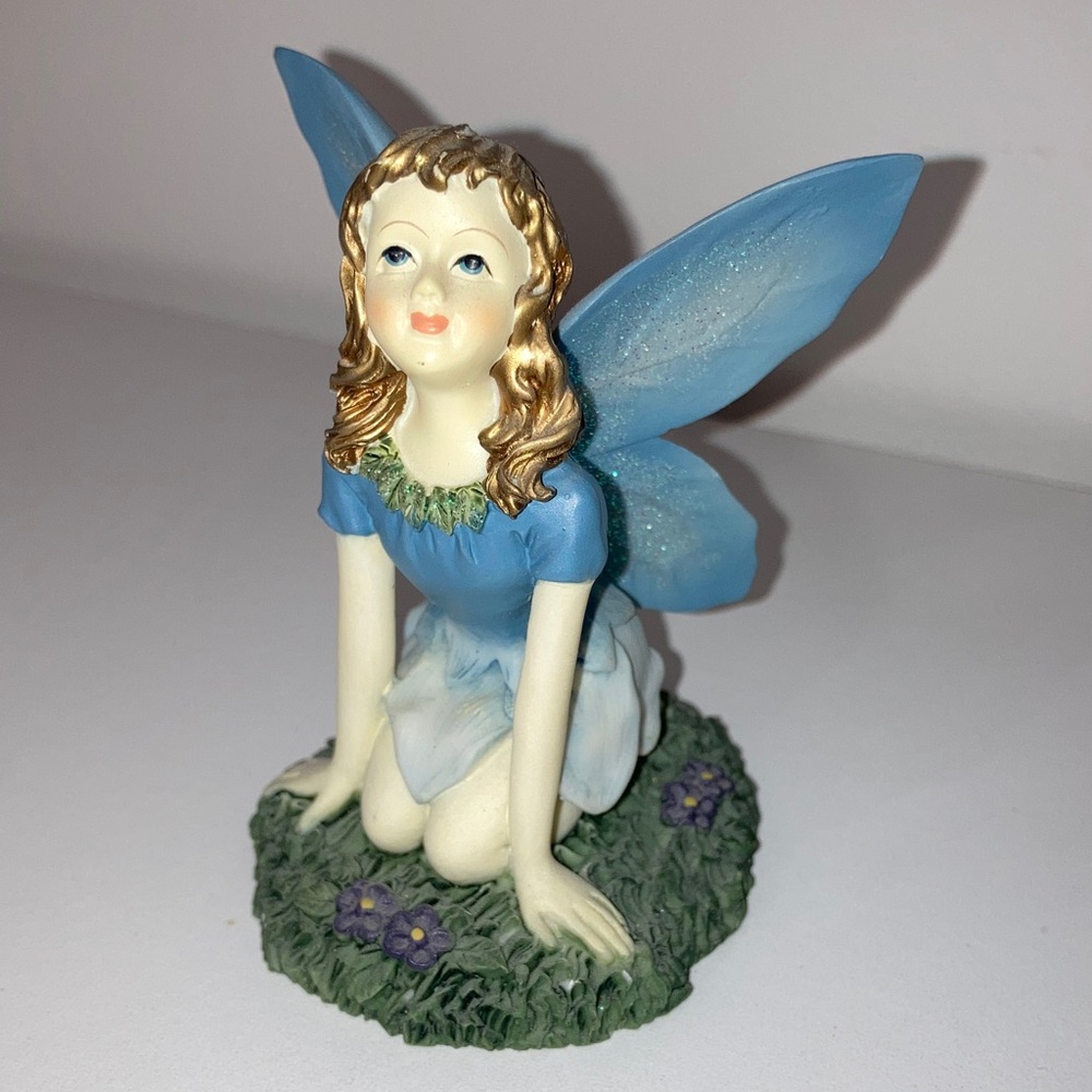 DEZINE The Fairy Collection Sky Fairy 1997 collectible figurine piece 23098